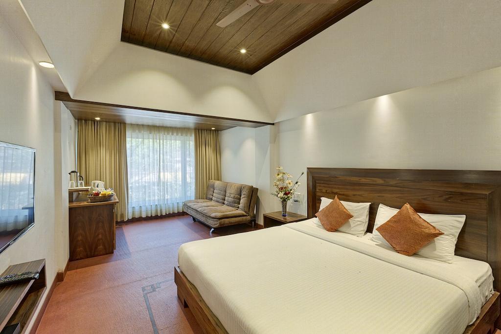 Shreyas Hotel Mahabaleshwar Room photo